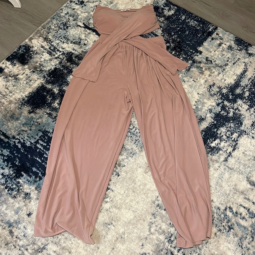 Tie crop top and pant set